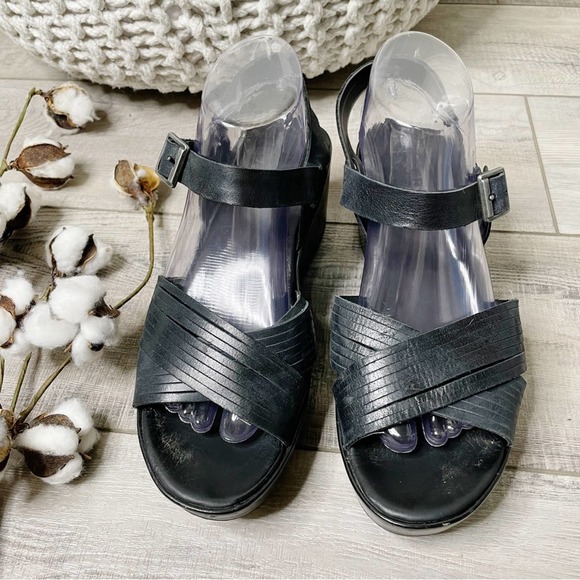 Korks Martinique Quarter Strap Leather Wedge Sandals Black Size 9M - Picture 2 of 8